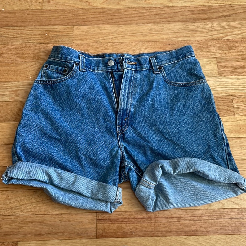Levi’s high rise shorts
